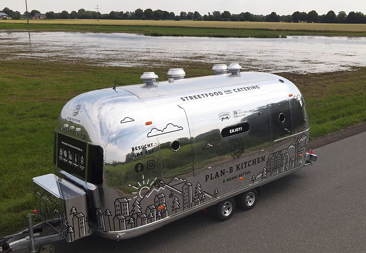 airstream_plan_b_kitchen_shipping1.jpg