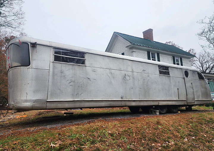 33ft_spartan_mansion_trailer_1946_b.jpg 33ft_spartan_mansion_trailer_1946_b.jpg