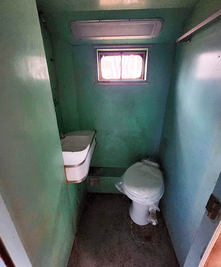 33ft_spartan_mansion_trailer_1946_interior5.jpg 33ft_spartan_mansion_trailer_1946_interior5.jpg