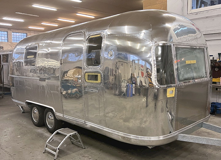 airstream_safari_1970er_pre_manufactured_2.jpg