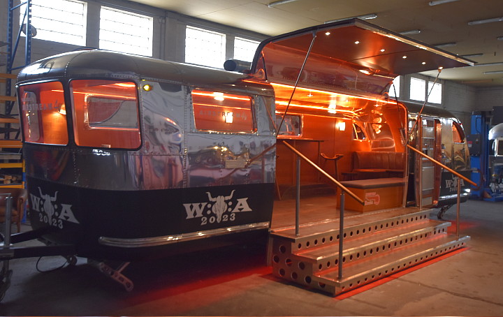 spartan_mansion_lounge_trailer_1946_34ft_11_meter_exterior1.jpg spartan_mansion_lounge_trailer_1946_34ft_11_meter_exterior1.jpg