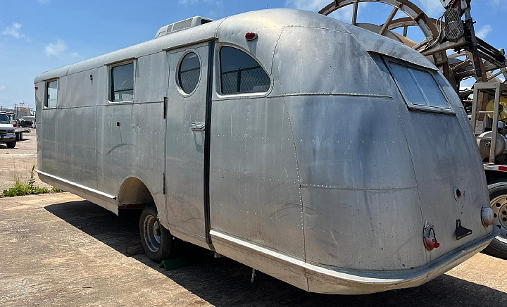 spartan_manor_1946_aircraft_caravan_a.jpg spartan_manor_1946_aircraft_caravan_a.jpg