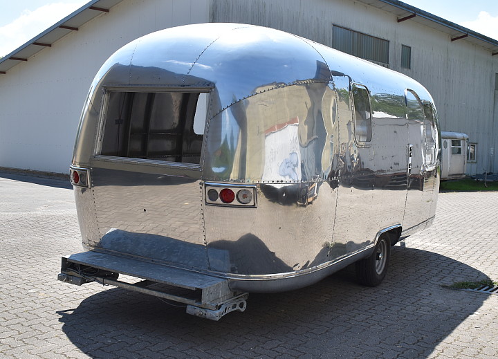 21ft_airstream_globetrotter_1969_pre_fabricated.jpg 21ft_airstream_globetrotter_1969_pre_fabricated.jpg