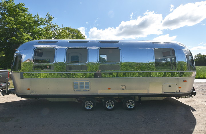 exterior2_mobile_workshop_meeting_office.jpg exterior2_mobile_workshop_meeting_office.jpg