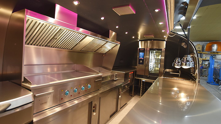 food_airstream_vkb_profi_kueche.jpg