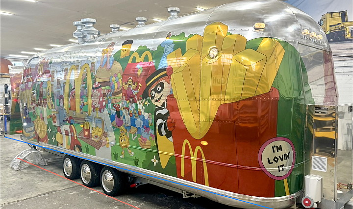 Airstream_FoodTruck_Mc_Donalds_KSA_b.jpg