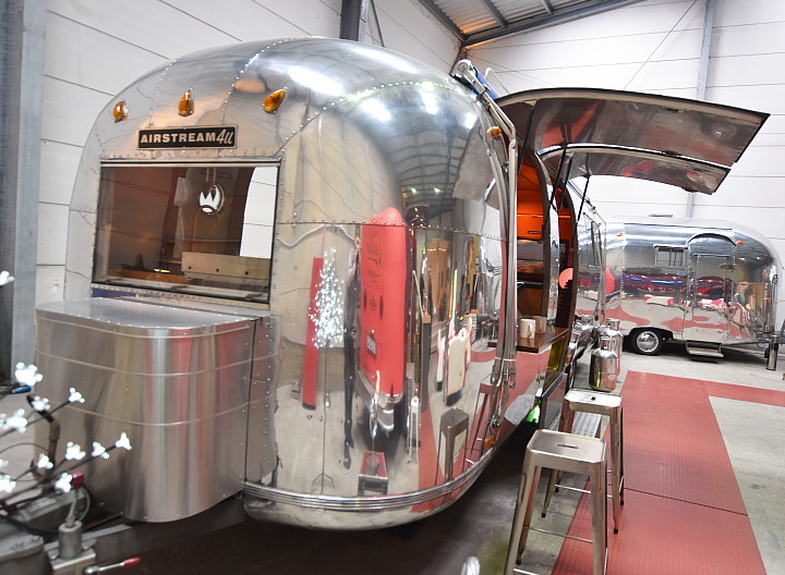 26ft_airstream_coffee_to_go.jpg