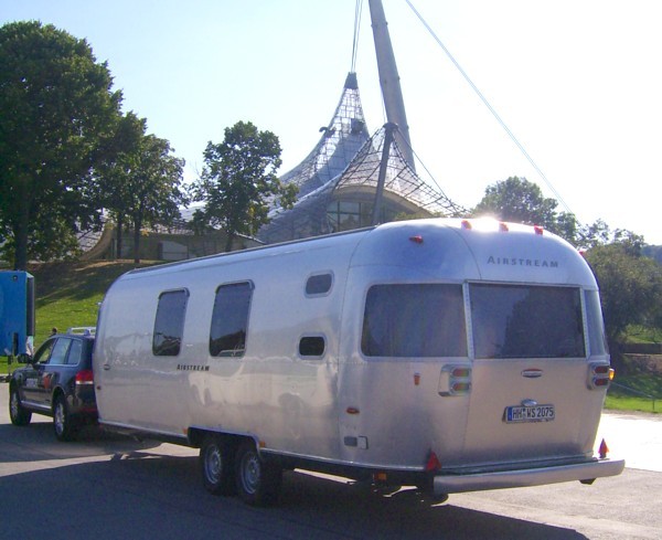 Airstream_4U_Promotion_Roadshow_Deutschland_Walk_2006_Olympia_Stadion.jpg