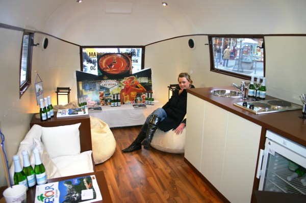 Airstream_Interior_24ft_b.jpg