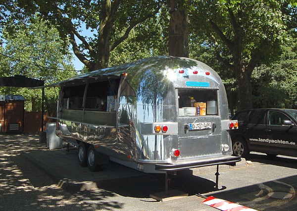 Airstream_Gastro_Trailer_d.jpg