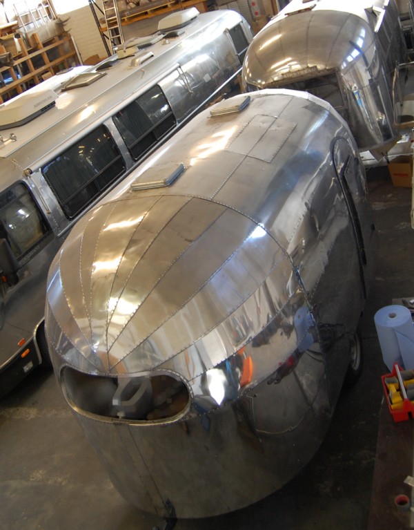 18ft_Airstream_1949_Trailwind.jpg