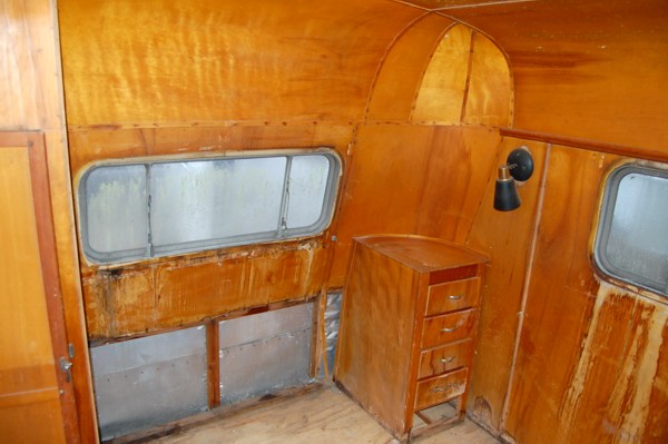 Prairie_Schooner_1951_Rear.jpg