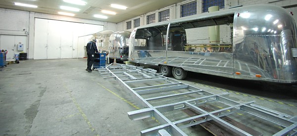Airstream4U_Chassis_static_classic_trailer_renewed.jpg