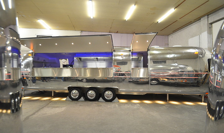 airstream_diner_gastrotrailer_xxxl_c.jpg