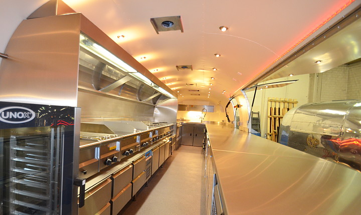 airstream_diner_gastrotrailer_xxxl_d.jpg