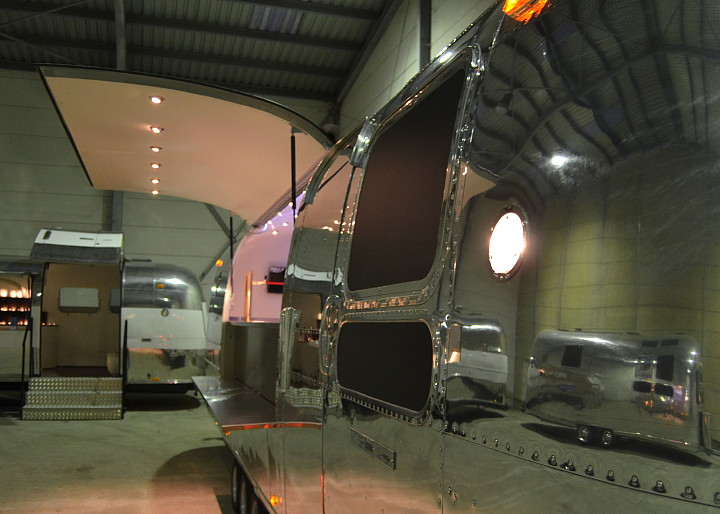 airstream_catering_foodmobile_c.jpg