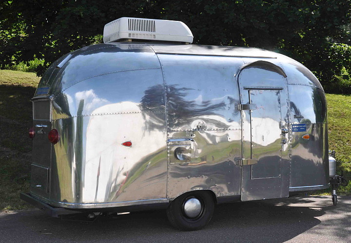 airstream_vintage_trailer_door_side.jpg