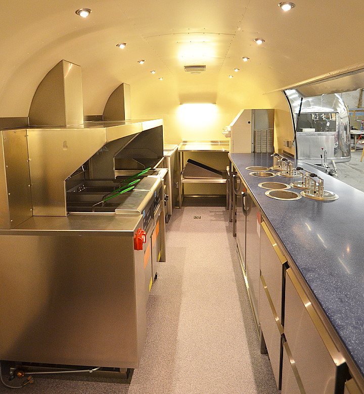 interieur_professional_kitchen_va_n_corian.jpg