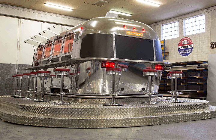 a4u_middle_east_american_airstream_diner.jpg