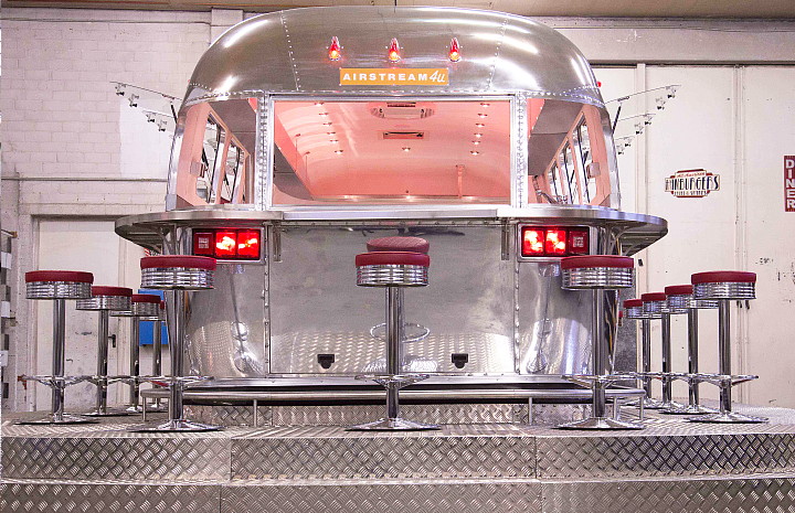 a4u_middle_east_american_airstream_diner_f.jpg