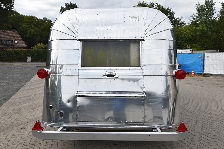 1956_Polished_Streamline_Trailer_polished2.jpg