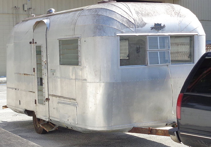 jetstream_vintage_trailer_a.jpg