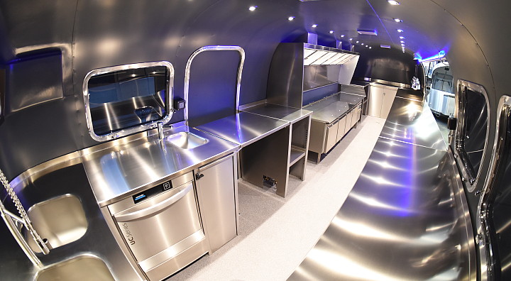 mobile_kitchen_interior_a.jpg
