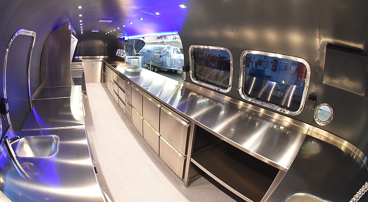 mobile_kitchen_interior_b.jpg
