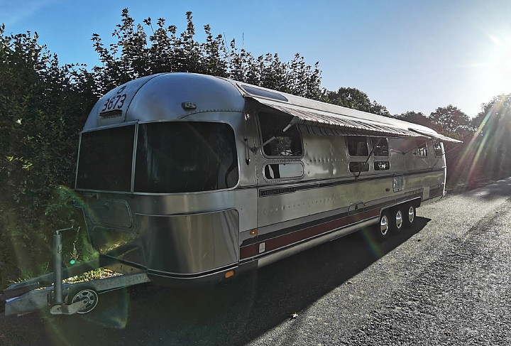 34ft_airstream_excella_1990_a.jpg