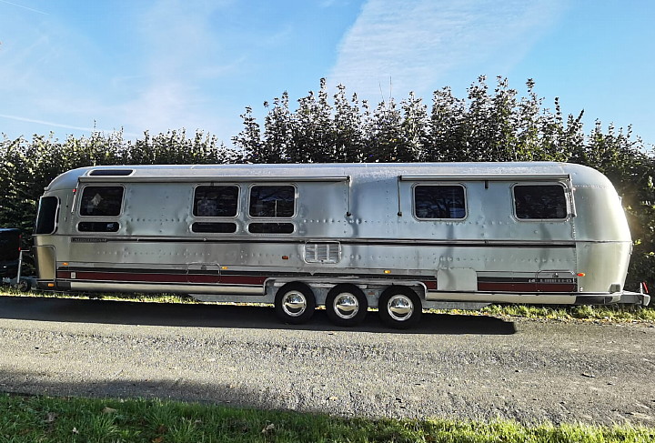 34ft_airstream_excella_1990_c.jpg