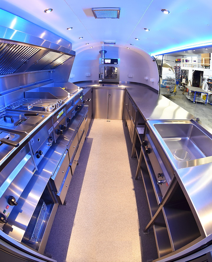 vintage_airstream_interior_gastro3.jpg