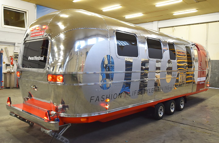 otto_on_tour_rear_airstream4u.jpg