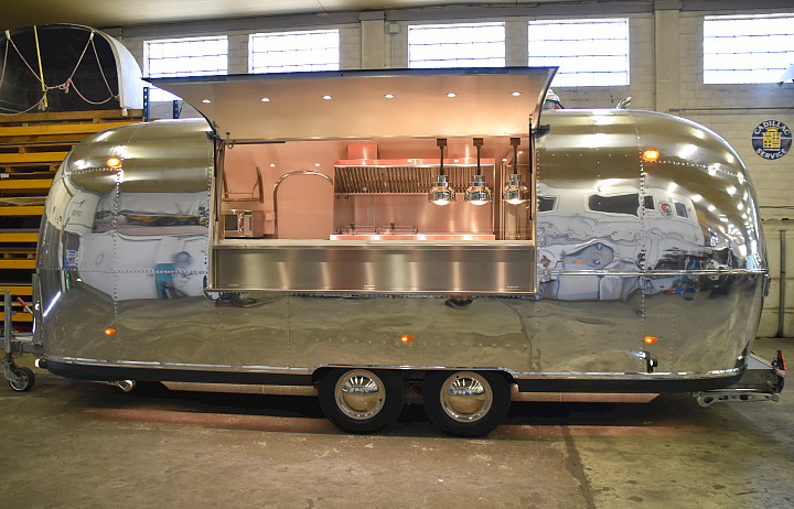 airstream_chicken_food_trailer.jpg
