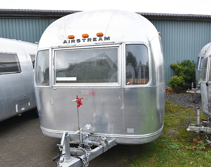 72airstream_globetrotter_21ft.jpg 72airstream_globetrotter_21ft.jpg