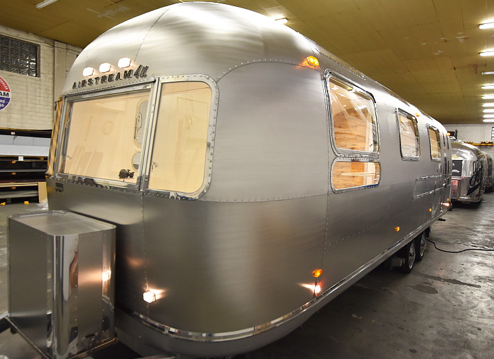 airstream4u_exterior_design2.jpg