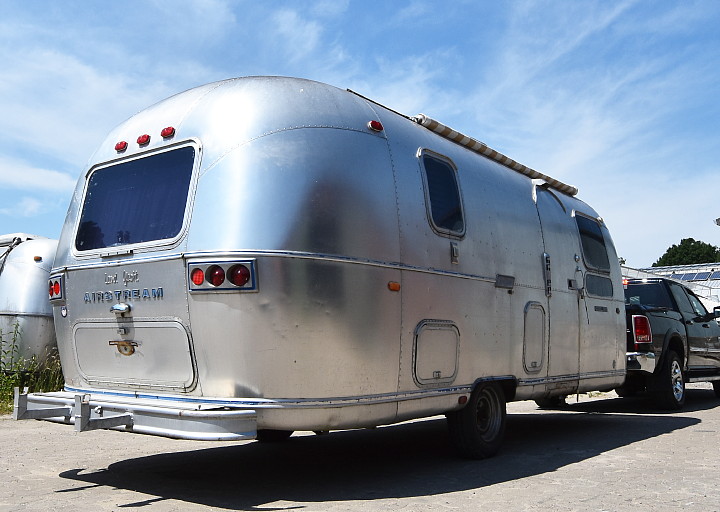 Airstream_Tiny_House.jpg