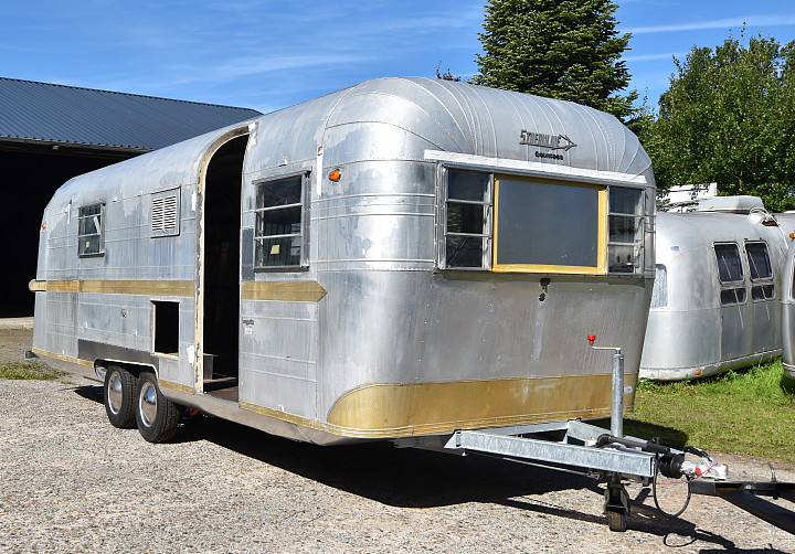 26ft_streamline_countess_1965_a.jpg 26ft_streamline_countess_1965_a.jpg