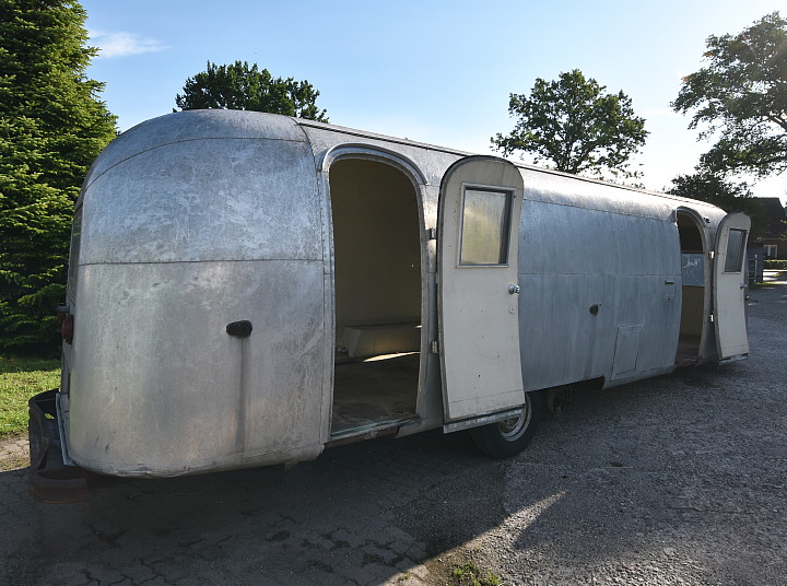 airstream_sovereign_4_doors_1964.jpg airstream_sovereign_4_doors_1964.jpg
