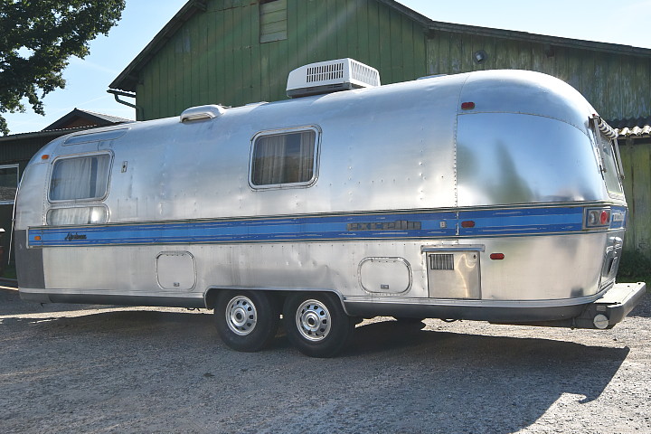 27ft_airstream_excella_vintage_caravan.jpg 27ft_airstream_excella_vintage_caravan.jpg