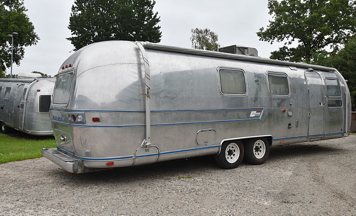 airstream_sovereign_1973_31ft.jpg airstream_sovereign_1973_31ft.jpg