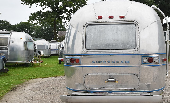 airstream_sovereign_1973_31ft_b.jpg airstream_sovereign_1973_31ft_b.jpg
