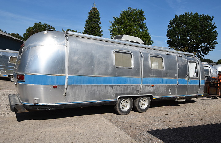 31ft_airstream_international_1980_a.jpg 31ft_airstream_international_1980_a.jpg
