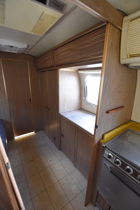 airstream_interior_1974_d.jpg